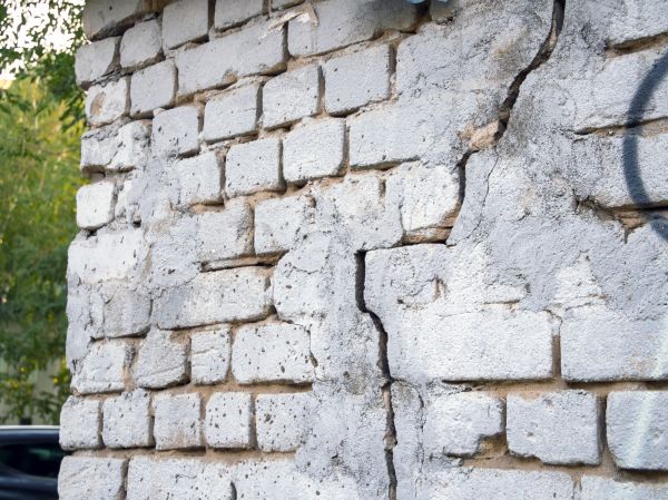 Cracked Brick Wall Repair in Shelton